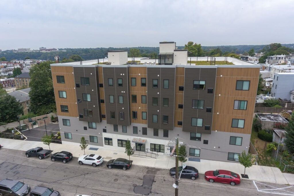 exterior view of The View at Manayunk apartments in Philadelphia